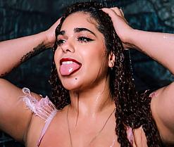 ninna_curly